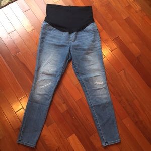 Trendy Maternity Jeans